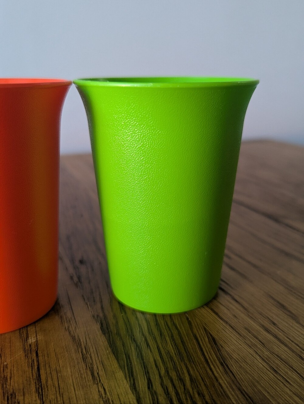 ๐ Vintage Tupperware #109 Kids Colorful Bell Tumblers 7oz Set of 4 Cups - Picture 6 of 15